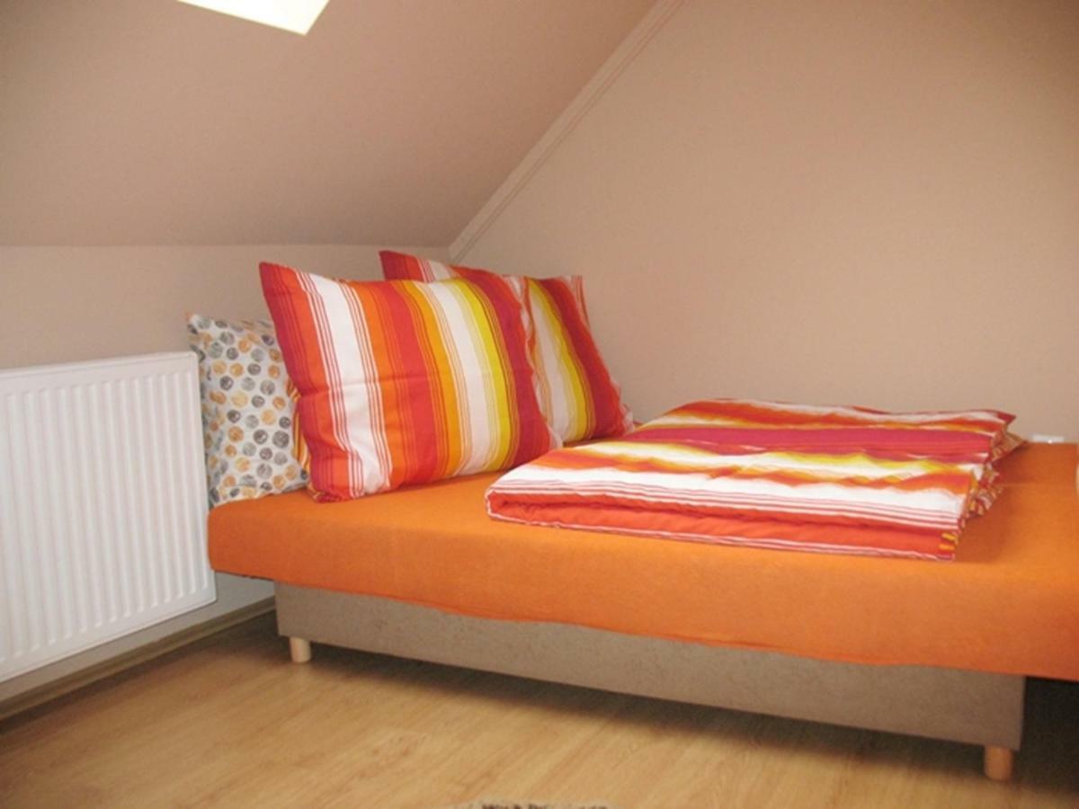 Menyhart Apartman Gyenesdiason 6 Fo Reszere Exterior photo
